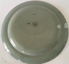 Load image into Gallery viewer, Wedgwood SAMPLE plate 409 c.1952 - rare - perfect! green
