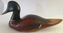Load image into Gallery viewer, Feathers Gallery MALLARD duck Knysna- reg.design 7/91 Limited Edition 985/2000 (male) - hand painted and carved
