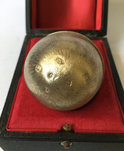 Load image into Gallery viewer, Stuart Devlin Sterling silver egg - Boxed -  Hallmarked - Amazing!
