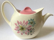 Load image into Gallery viewer, Midwinter Modern Fashion Shape teapot &#39;Daisey Dell&#39; c.1960s
