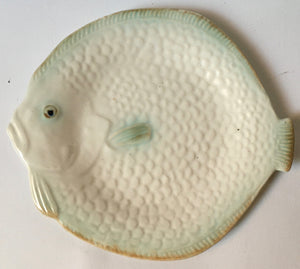 Shorter & Son Fish plate Art deco Clarice Cliff shape - Matte white with green trim