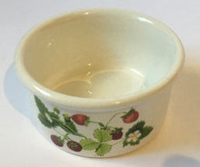 Load image into Gallery viewer, Portmeirion Pottery Summer Strawberries Dishwasher proof inglaze Decoration Small pot Ramekin
