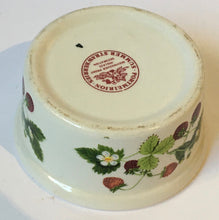 Load image into Gallery viewer, Portmeirion Pottery Summer Strawberries Dishwasher proof inglaze Decoration Small pot Ramekin

