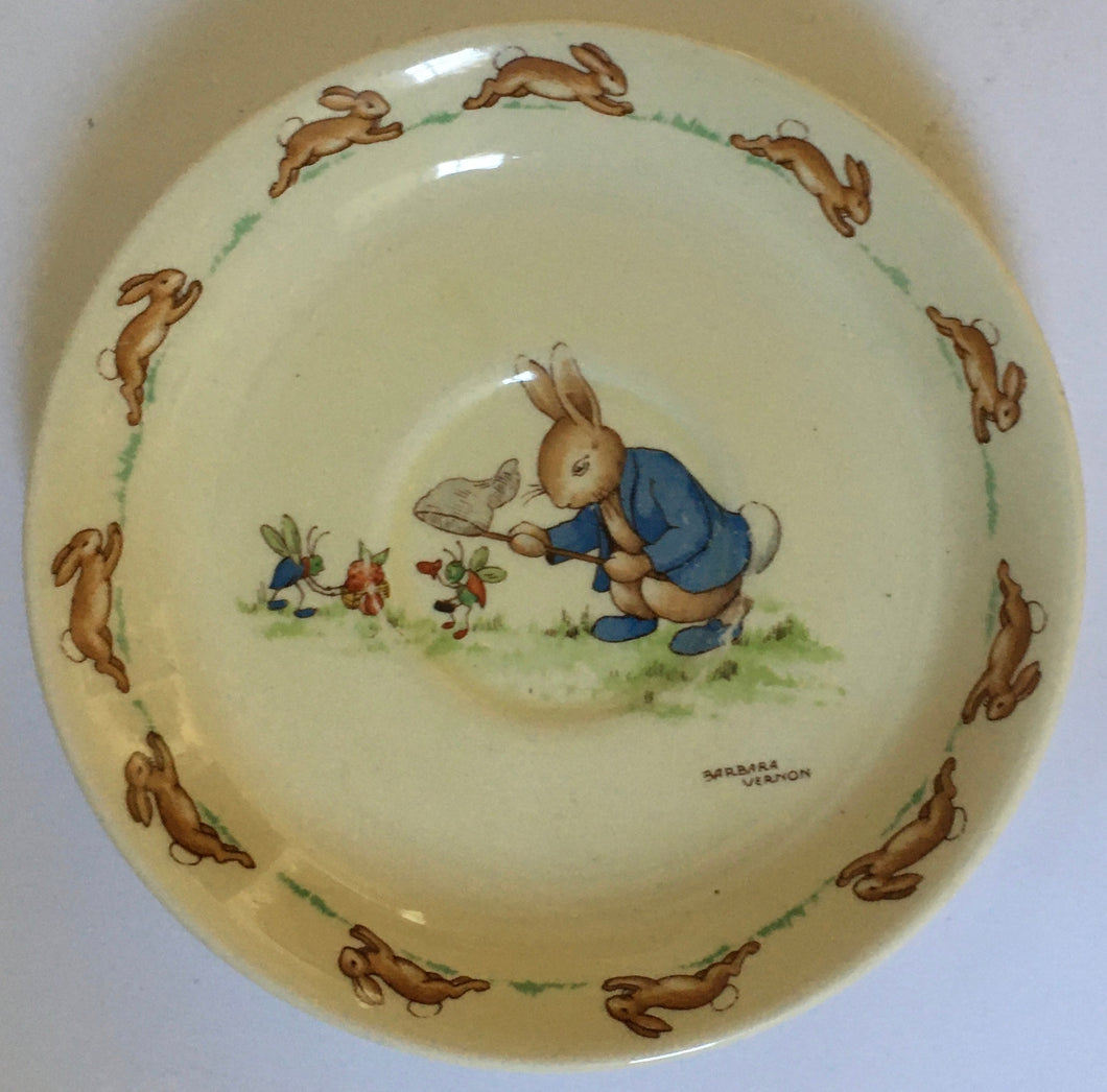 Royal Doulton Bunnykins -  HW 6 Netting a Cricket - 14 cm saucer - Signed Barbara Vernon