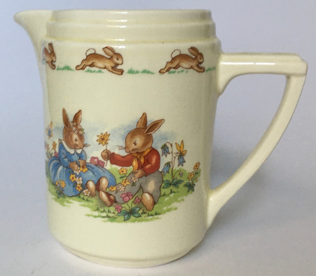 Royal Doulton Bunnykins - HW 25 Daisy Chains HW25R Smelling Flowers -  Casino Jug 36 - Art Deco shape 11.5 cm tall