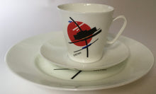 Load image into Gallery viewer, Russian Abstract art Nikolay Suetin &quot;Suprematism&quot; Lomonosov LFZ Imperial Porcelain Trio
