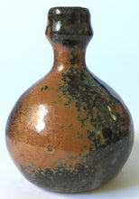 Load image into Gallery viewer, Steve Shapiro (South African) Stoneware bottle vase - Hand Painted, Hand Thrown Studio pottery
