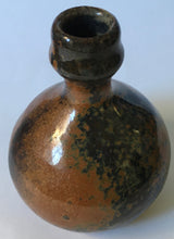 Load image into Gallery viewer, Steve Shapiro (South African) Stoneware bottle vase - Hand Painted, Hand Thrown Studio pottery
