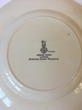 Load image into Gallery viewer, Royal Doulton &#39;&#39;African Series Lioness African Game Reserve&quot; D 6360 Rack Plate
