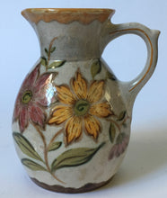 Load image into Gallery viewer, Gouda 3375 Mejo pattern shape 27 hand painted Art Deco Vase Plateelbakkerij Zuid-Holland
