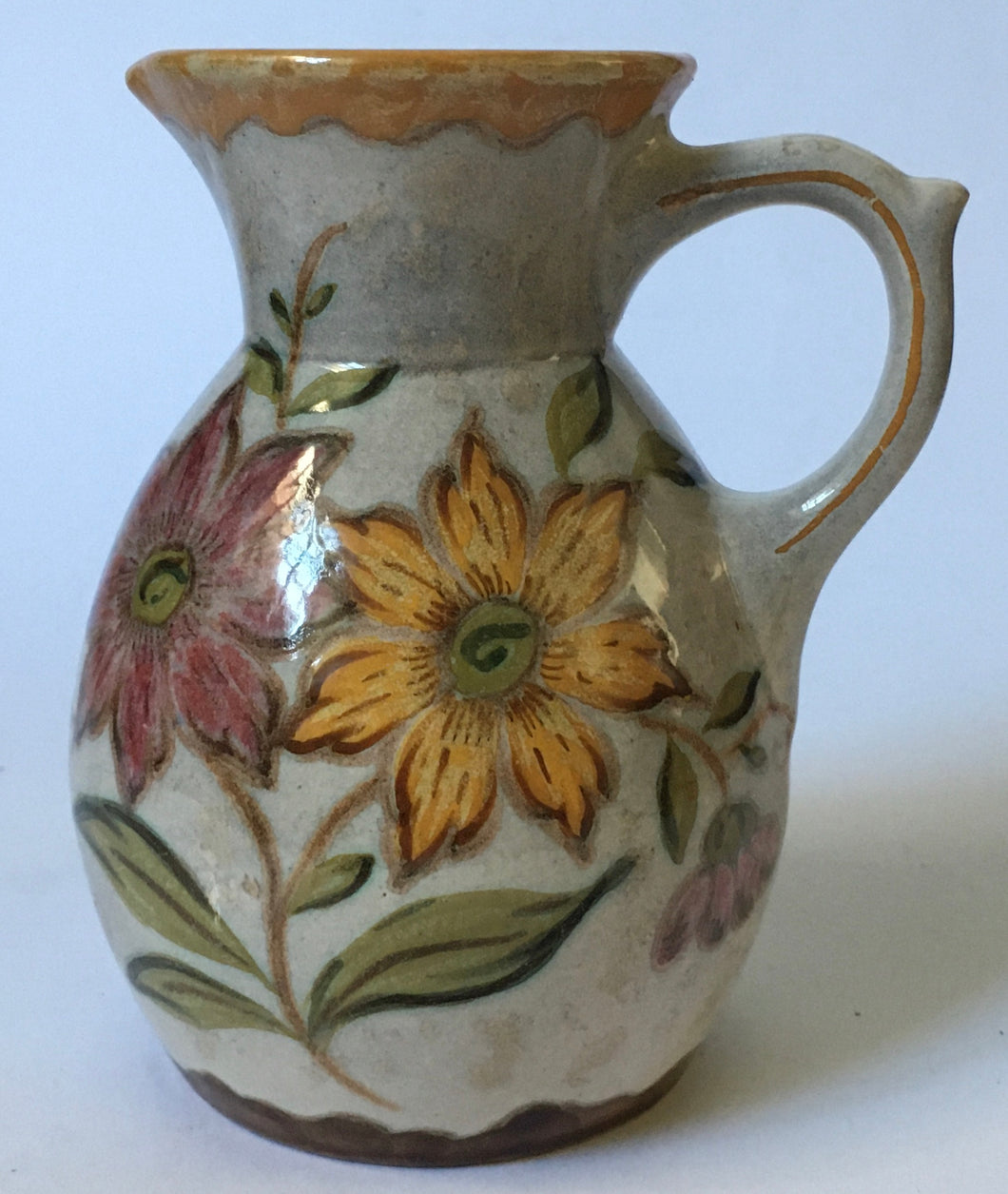 Gouda 3375 Mejo pattern shape 27 hand painted Art Deco Vase Plateelbakkerij Zuid-Holland