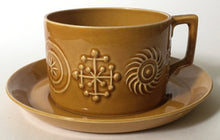 Load image into Gallery viewer, Portmeirion Mustard &quot;Totem&quot; Large Cup &amp; Saucer - Designed by Susan Williams-Ellis Made in England
