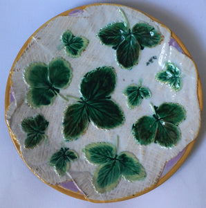 George Jones Majolica c.1870 Pattern 2254 STRAWBERRY LEAVES on white napkin Reverse tortoise-shell mottling #1