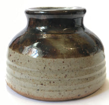 Load image into Gallery viewer, Hyme Rabinowitz (South African) Stoneware 13 cm Squat Vase - Reduction fired hand thrown studio pottery
