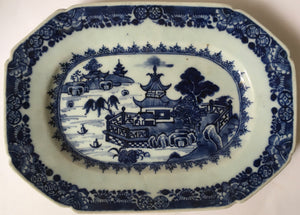 18th Century Canton Chinese export Porcelain underglaze Blue & White platter - Qianlong Period - Antique China