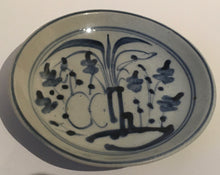 Load image into Gallery viewer, 18th Century Swatow ware TREE OF LIFE pattern plate - Chinese export Porcelain Blue &amp; White late 18th century - Antique China

