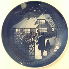 Load image into Gallery viewer, Copenhagen Porcelain B&amp;G Bing &amp; Gröndahl Porzellan jul After 1973 - 9073 Jul pd landet country christmas Limited Edition
