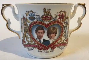 Elizabethan Fine Bone China commemorative plate - July 1981 Royal Wedding Charles & diana loving cup