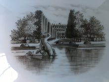 Load image into Gallery viewer, Wien Augarten Rathaus hand painted porcelain box &amp; cover - Wien Schonbrunn Nymphenbrunnen - High quality hand painting
