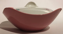 Load image into Gallery viewer, Midwinter &#39;Daisey Dell&#39;  Modern Fashion shape Tureen Staffordshire England 1960s
