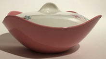 Load image into Gallery viewer, Midwinter &#39;Daisey Dell&#39;  Modern Fashion shape Tureen Staffordshire England 1960s

