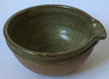 Load image into Gallery viewer, Kolonyama Pottery Mixing Bowl with spout - Made in Lesotho - Hand made wheel thrown studio art pottery
