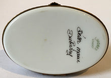 Load image into Gallery viewer, Decor Main Dubarry Limoges France Cat trinket box  Made in France
