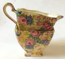 Load image into Gallery viewer, Royal Winton &#39;Welbeck&quot; Chintz Milk &amp; Sugar -  made in england
