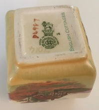 Load image into Gallery viewer, Royal Doulton Miniature vase 7014 &#39;English Cottages D 4987 c.1941
