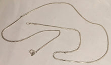 Load image into Gallery viewer, (STR5)  Sterling silver chain necklace 2.2g   925 46cm long
