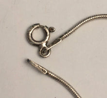 Load image into Gallery viewer, (STR9)  Sterling silver chain necklace 925 45cm long

